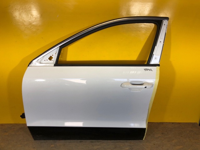 Водительская дверь 76003AT000 HYUNDAI