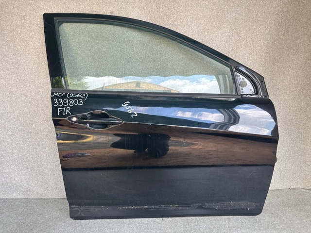 Пассажирская передняя дверь 760041R310 HYUNDAI