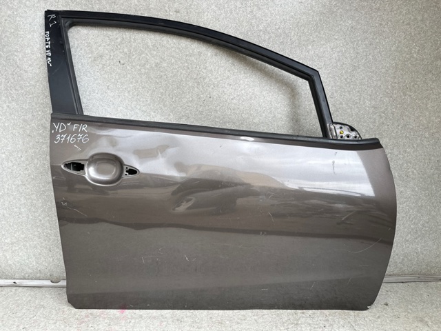 Пассажирская передняя дверь 76004A7000 HYUNDAI