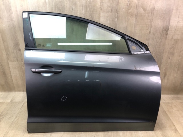 Пассажирская передняя дверь 76004F2000 HYUNDAI