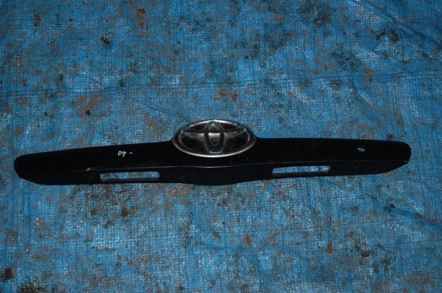 Накладка двери багажника 7681133170C0 TOYOTA