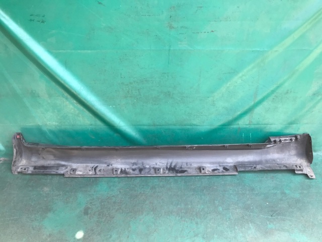NISSAN 768511CB0A в наличии Винница