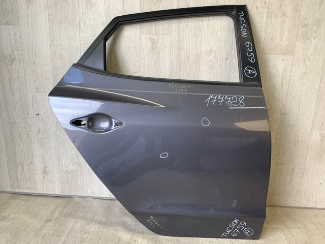 Задняя правая дверь 770042S040 HYUNDAI