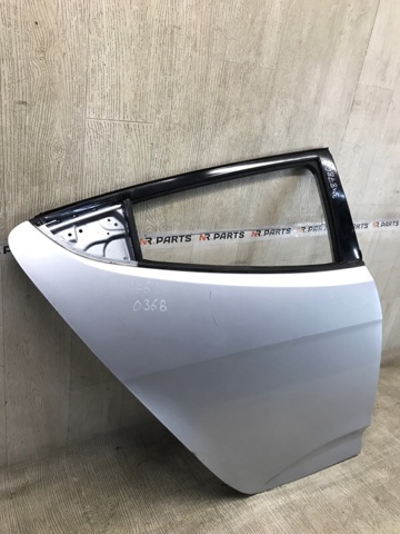 770042V010 HYUNDAI Дверь задняя правая купить в Днепр