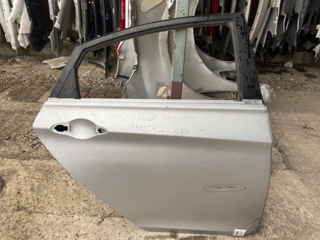 Дверь задняя, правая 770043Q000 HYUNDAI