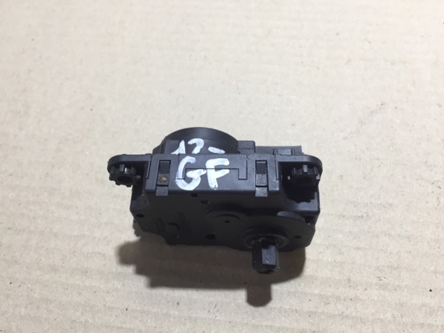 7820A921 MITSUBISHI Привод заслонки печки купить в Павлоград