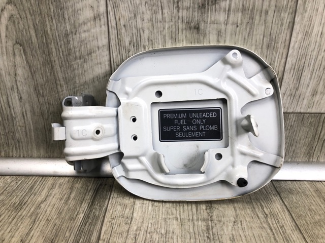 NISSAN 788301CA0A Лючок бензобака в наличии Кривой Рог