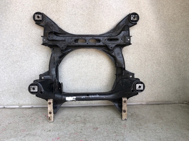 Крабобалка передней подвески 7L0499030Q VAG