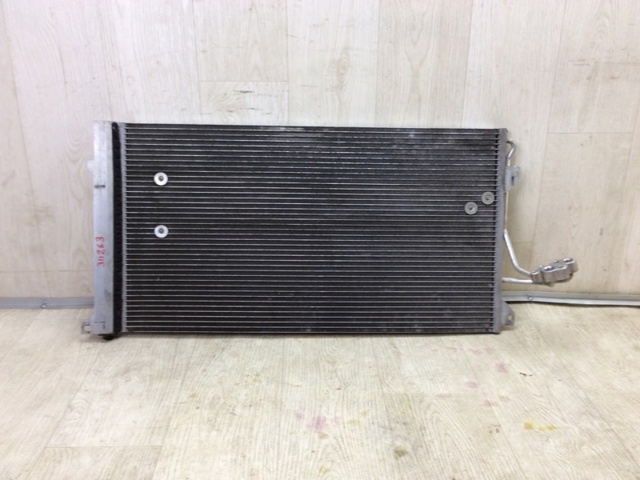 Конденсатор кондиционера 7L0820411F VAG
