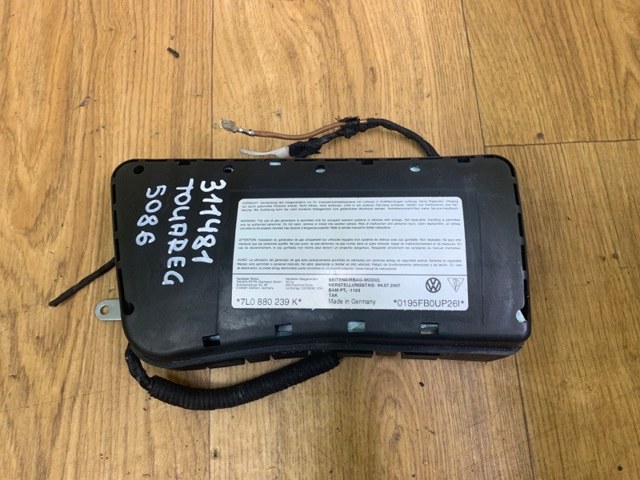 Подушка сиденья водителя (и переднего сиденья) 7L0880239L VAG