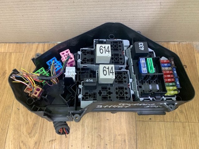 Крышка блока реле 7L0907295J VAG