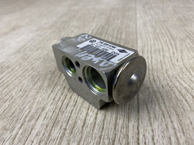 VAG 7P0820679A Клапан TRV кондиционера в наличии Ужгород
