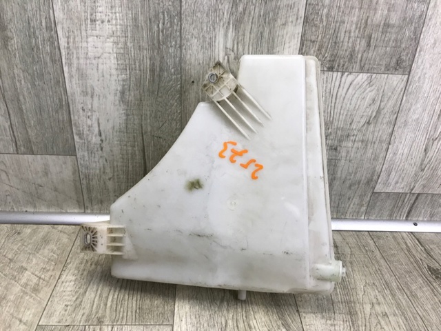 7P0955453 VAG Бачок омывателя фар купить в Львов