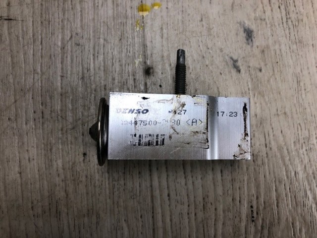 Клапан TRV, кондиционера 7T4Z19849A FORD