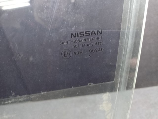 NISSAN 803015HA0A Стекло двери передней левой в наличии Украина