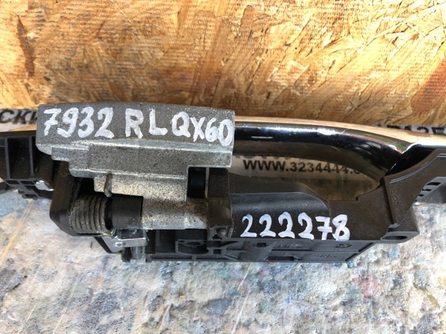 NISSAN 806113JA0A Держатель наружной ручки двери передней левой в наличии Запорожье