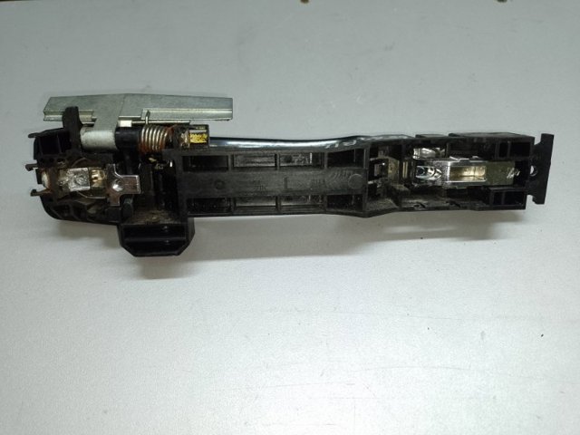 NISSAN 806115HA0A Держатель наружной ручки двери передней левой в наличии Харьков