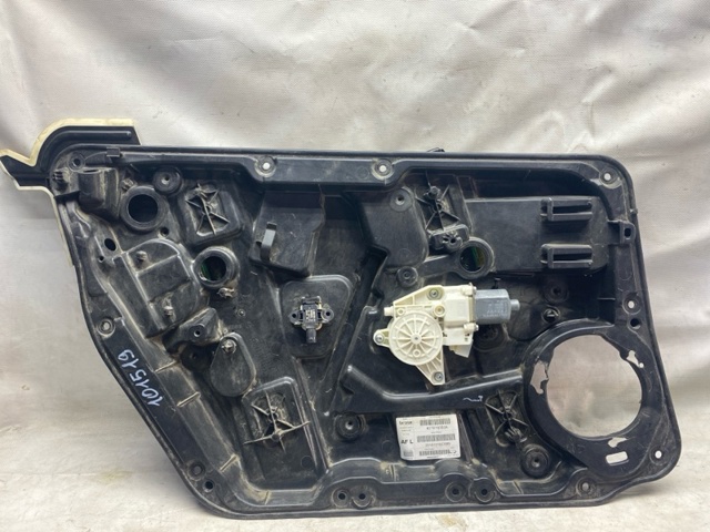 Привод электростеклоподъемника передний 807315DM0A NISSAN