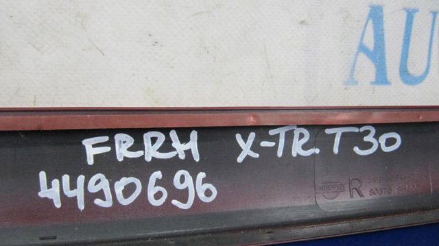 808708H300 NISSAN Молдинг двери передней правой купить в Черкассы