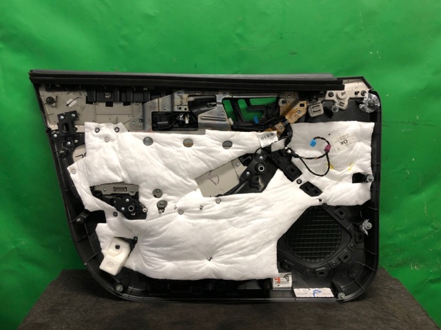 809005DB2A NISSAN купить в Черновцы