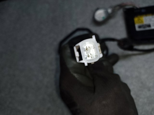 Реле для ксенона 8110733620 TOYOTA