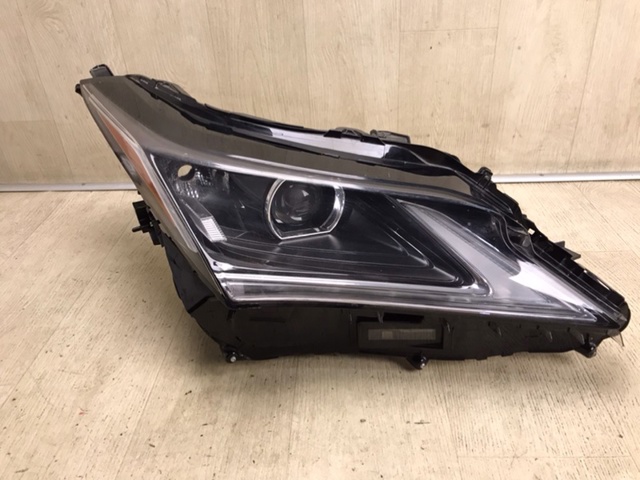 Основная фара - вставка 811100E280 TOYOTA