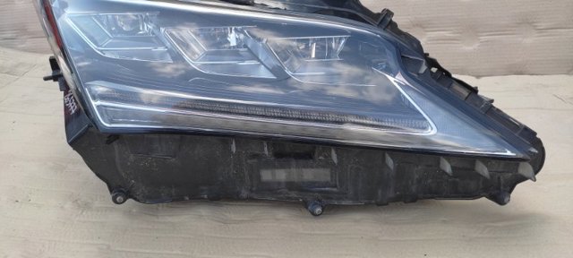 TOYOTA 811100E290 Правая фара в наличии Полтава