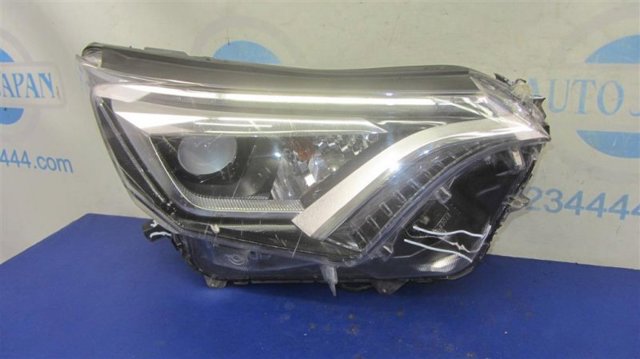 811100R080 TOYOTA Фара правая купить в Павлоград