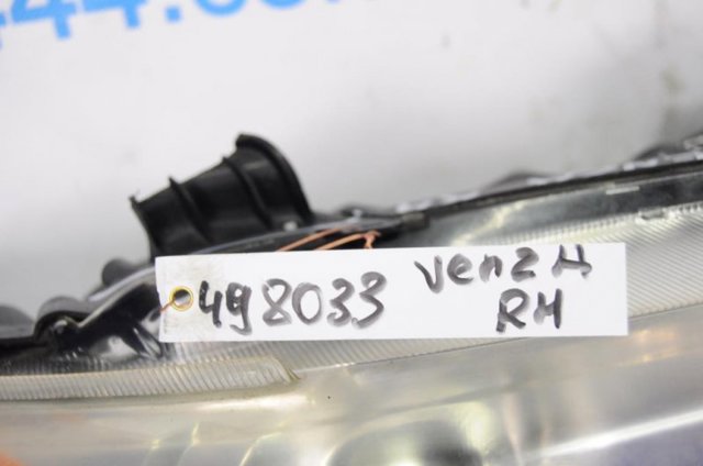 811100T020 TOYOTA Правая фара купить в Павлоград