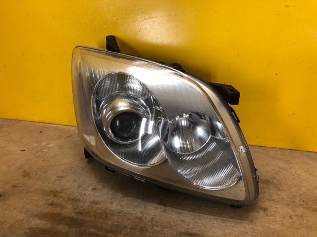 Основная фара - вставка 8113005192 TOYOTA