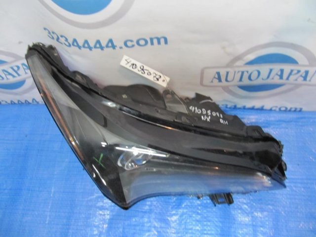 Фара комбинированная, передняя 8114078030 TOYOTA