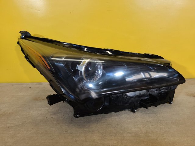 8114578200 TOYOTA Правая фара купить в Хмельницкий