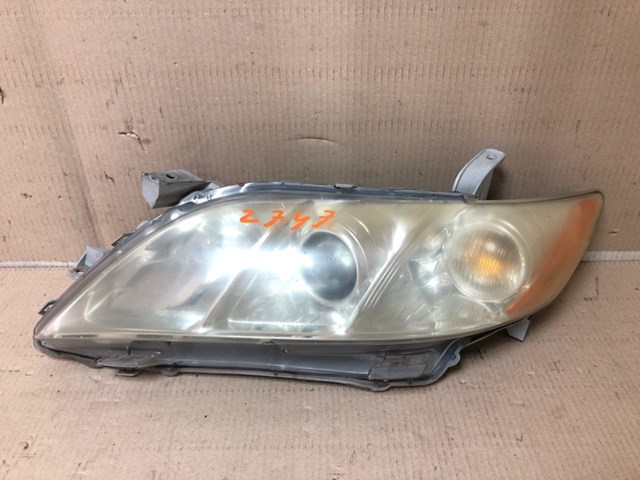 Блок фара левая 8115006201 TOYOTA