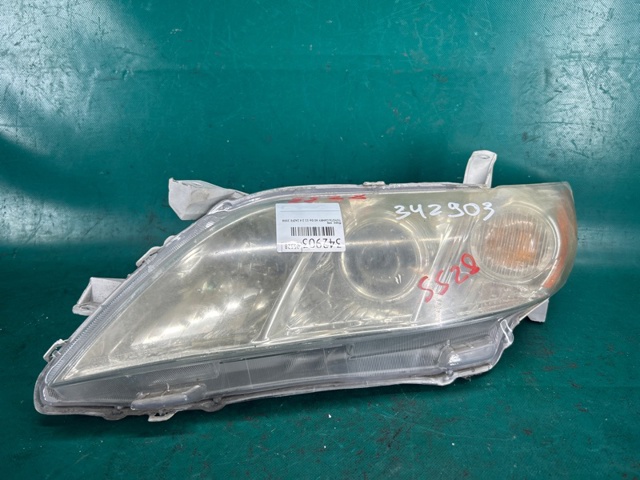 Фара дальнего света в сборе 8115006202 TOYOTA