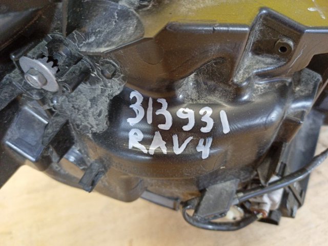 811500R160 TOYOTA Левая фара купить в Тернополь