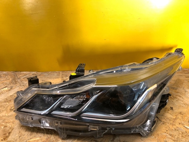 Фара левая передняя 8117002T31 TOYOTA