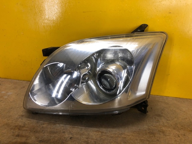 Фара дальнего света в сборе 8117005192 TOYOTA