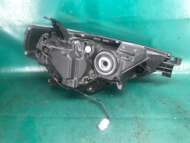 Фара левая 8117035571 TOYOTA