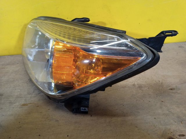8117042331 TOYOTA Левая фара купить в Ужгород