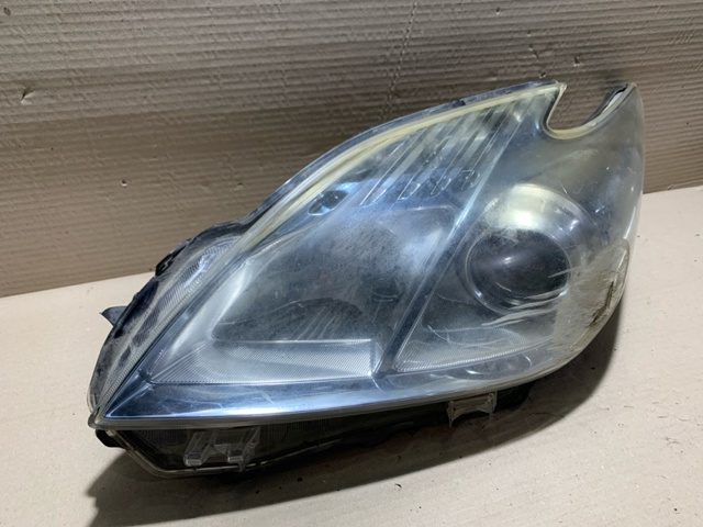 TOYOTA 8117047250 Фара левая в наличии Украина