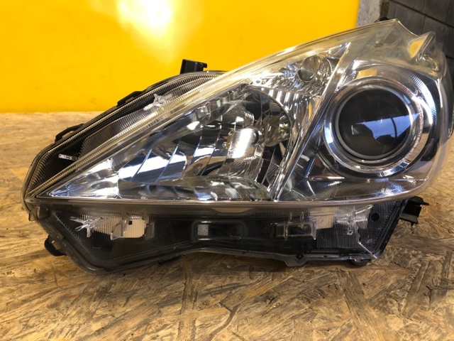 8117047420 TOYOTA Фара левая купить в Павлоград