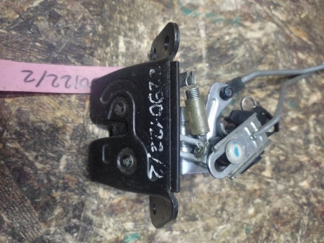 Замок крышки багажника 812300U200 HYUNDAI