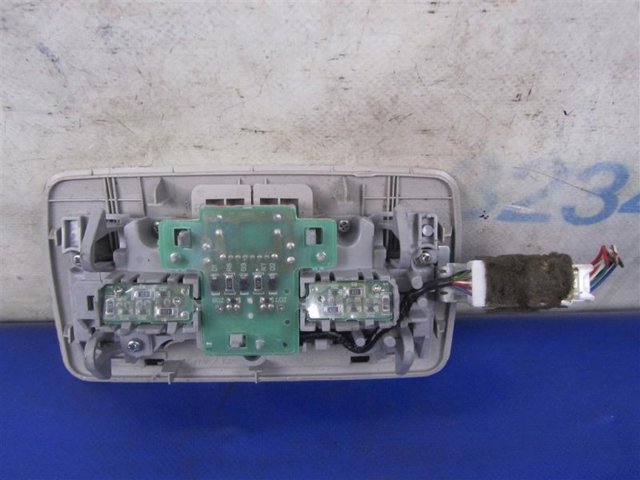 TOYOTA 8125030200B1 в наличии Житомир