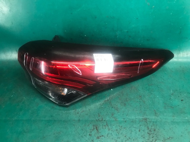 Задний правый внешний фонарь 815500E230 TOYOTA