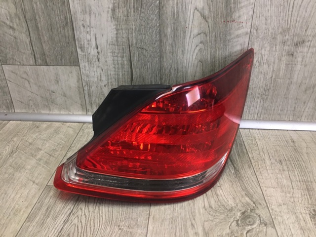 81550AC090 TOYOTA Фонарь задний правый внешний купить в Сумы