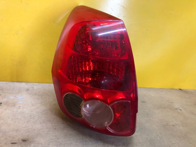 Фонарь задний правый 8155102380 TOYOTA