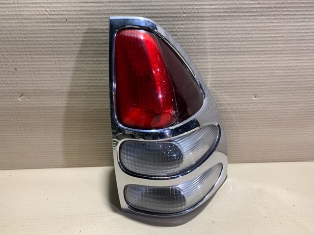 Фонари задние 8155160700 TOYOTA