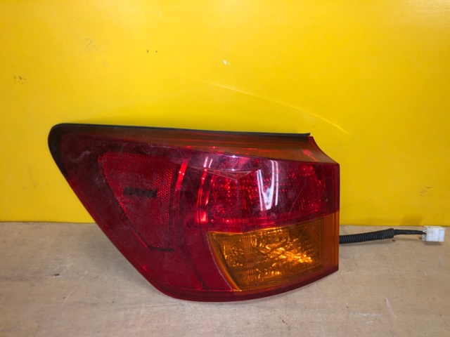 TOYOTA 8156153171 Фонарь задний левый внешний в наличии Николаев