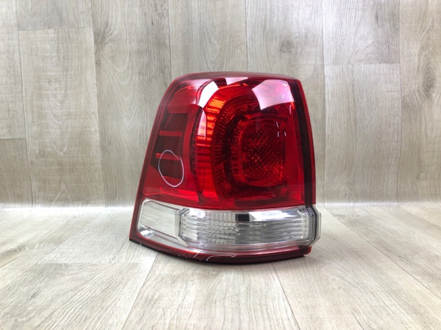 Фонарь задний 8156160750 TOYOTA