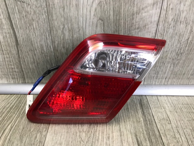 Фара задняя правая внутренняя 8158006120 TOYOTA
